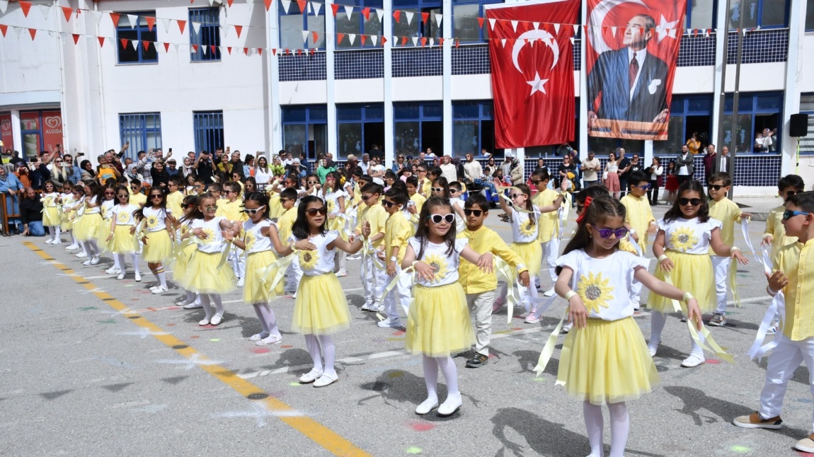23 Nisan Ulusal Egemenlik ve Çocuk Bayramı’nı Coşkuyla Kutladık.